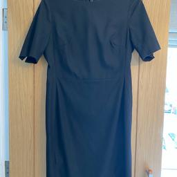 Like new long line (knee length) fitted dress 

Next tailoring

Size 10

Check out my other items
