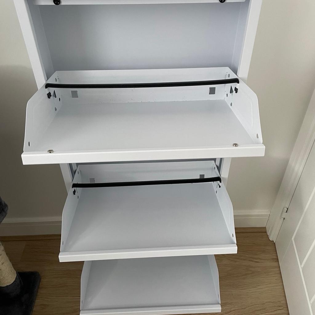 Shoe cabinet for sale in perfect condition! Bought for £80