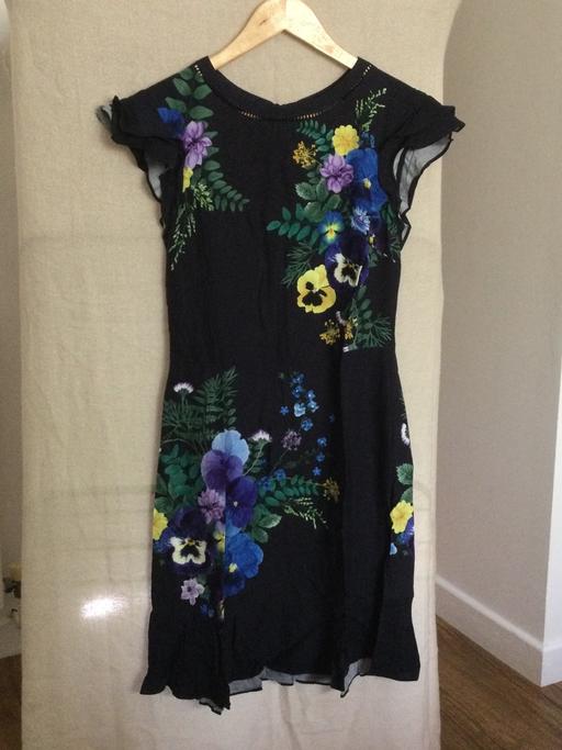 Buy & Sell Gloucestershire Tewkesbury - Photos for Oasis floral dress