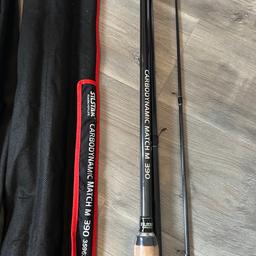 Hi I’m selling this pair of fishing rods collection only thanks