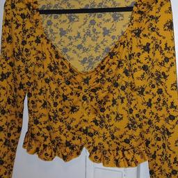 new top size 12 miss selfridge smoke free home has buttons for show on front it look lovely with jeans must collect walsall no post no courier walsall area never used just took tag off