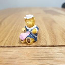Bear Knitting ornament

Approx height 3cm

Made in England

In good condition

From a pet and smoke free household

Collected £1