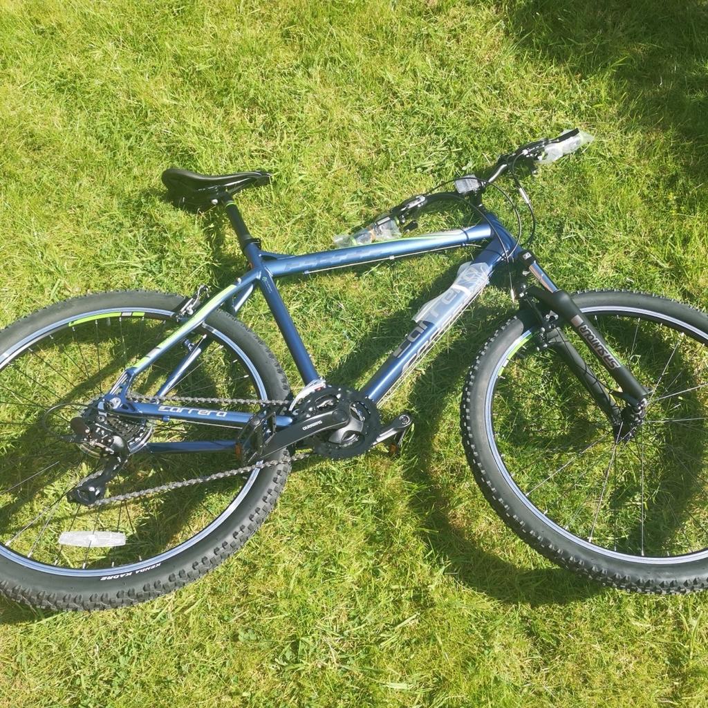 Carrera valour XL 27.5 mountain bike
A very good condition first bike for general rides or for getting started on bike trails.