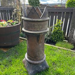 Old chimney pot for sale.Great condition with no broken pieces or chips.Height 33inch.Will make a great garden feature when potted out with plants.Collection from Wrose area of Bradford (BD18) may deliver if local