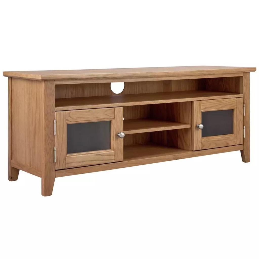 Islington 2 Door Oak Veneer TV Unit

💥ExDisplay. Assembled💥

Made from warm oak and oak veneer, this sturdy TV unit has a traditional style, with elegant, polished chrome handles. There are 3 shelves for your entertainment consoles, with 2 discreet holes at the back for wires

Size H 52.5, W 128, D 40cm.
Weight 31kg.
1 shelf.
2 doors.
Including 2 glass doors.
Chrome coloured handles.
Largest height of media equipment sections 10cm.
Easy cable access.
Suitable for screen sizes up to 55in.
Maximum weight of TV 32kg

💥Check our other items💥