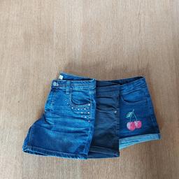 Drei kurze Jeanshosen für Mädchen, Größe 146 - 152