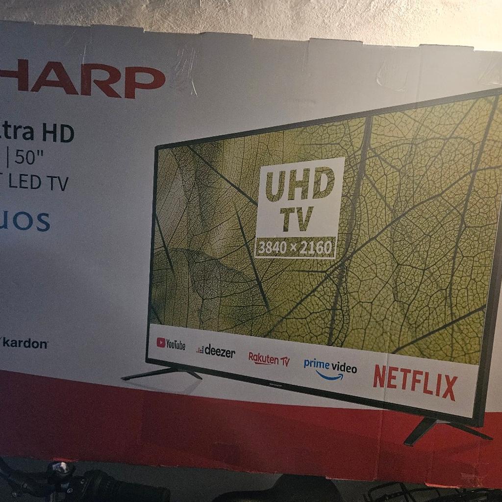 Verkaufe 50 Zoll Smart TV von Sharp, 4k Ultra HD, ist wie neu, funktioniert einwandfrei, hat keine Kratzer oder ähnliche Beschädigungen, hat sogar noch die antistaub Folie und original Verpackung und natürlich Fernbedienung, vor einem Jahr gekauft. Preis ist VB