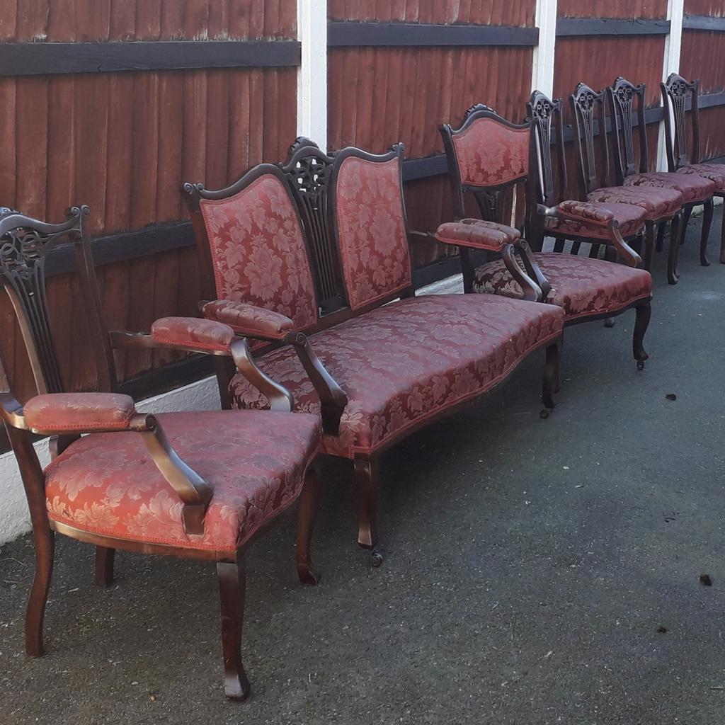 text/call 07424578628

Italian Settee & Chairs, Two Seater Settee & Two Armchairs, together with Four Chairs, Carved Frame, £150.

text/call 07424578628