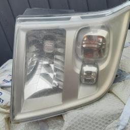 Of a 2011 transit van front passenger headlight good condition pick up only