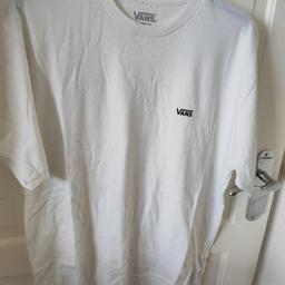 Men's /Teens vans white top in very good condition from smoke and pet free home nothing wrong with any the men's clothing just that my son has gone up 2 sizes.  All my items are in either in very good or excellent condition collection only from Glascote b77