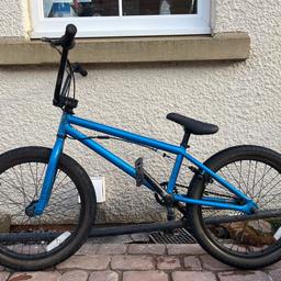 Barely used we the people BMX bike, has bars that spin infinitely without the breaks getting caught (rare), great condition with very few scratches. Must be collected. 