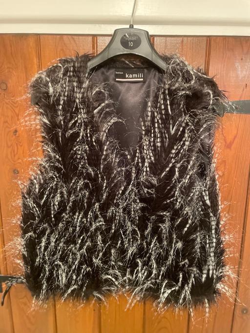 Buy & Sell Gloucestershire Tewkesbury - Photos for Kamili faux fur gillet