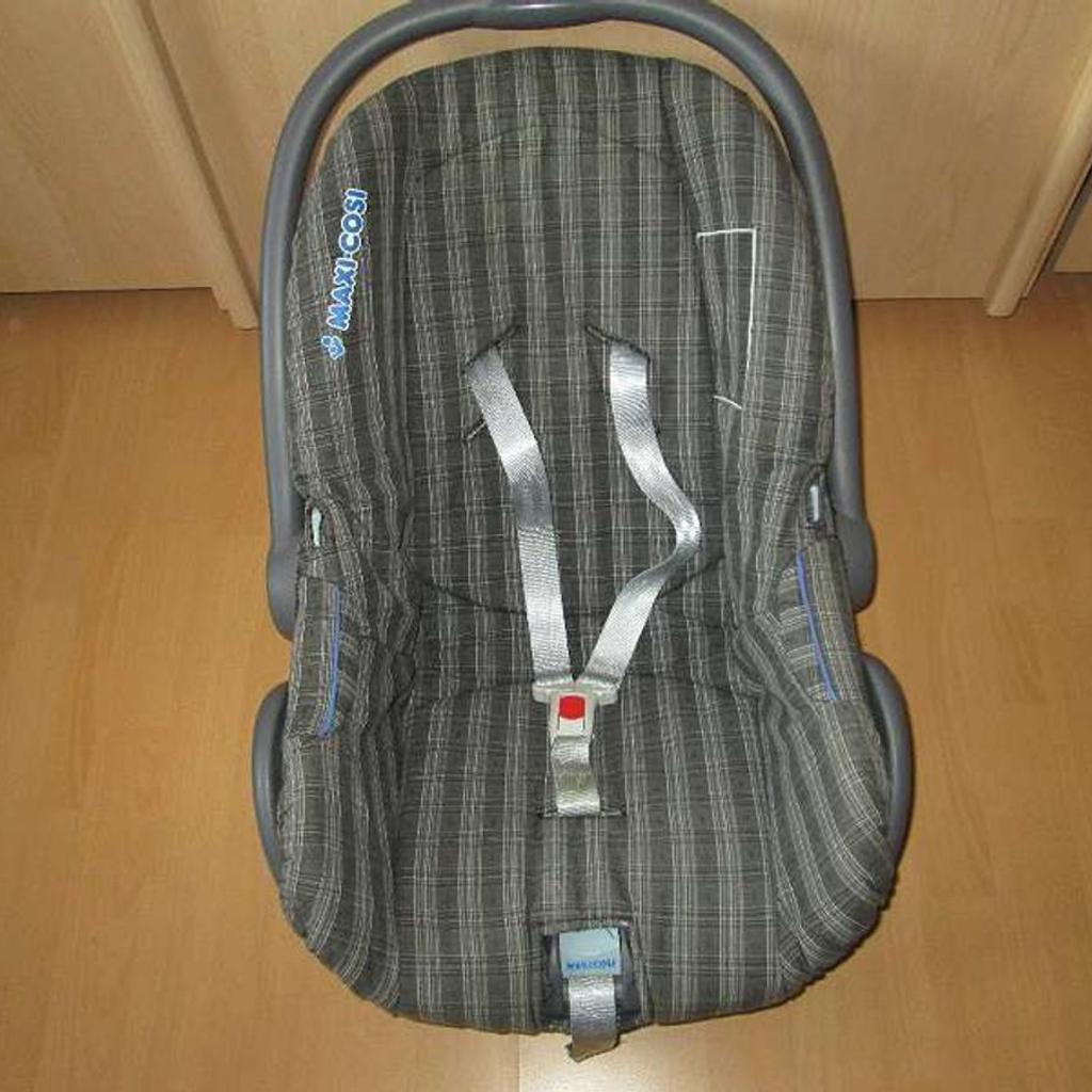 Babyschale / Kindersitz 0-13 kg / Maxi-Cosi (ohne Wetterschutz)
Bezug: abnehmbar, waschbar
Das Maxi-Cosi gebraucht, guter Zustand

Tierfreier- und Nichtraucherhaushalt.
Privatverkauf, keine Gewährleistung oder Garantie
Selbstabholung