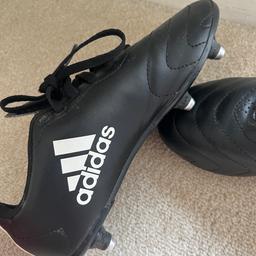 Size 3, football boots, been worn a couple of times, but still in lovely condition.