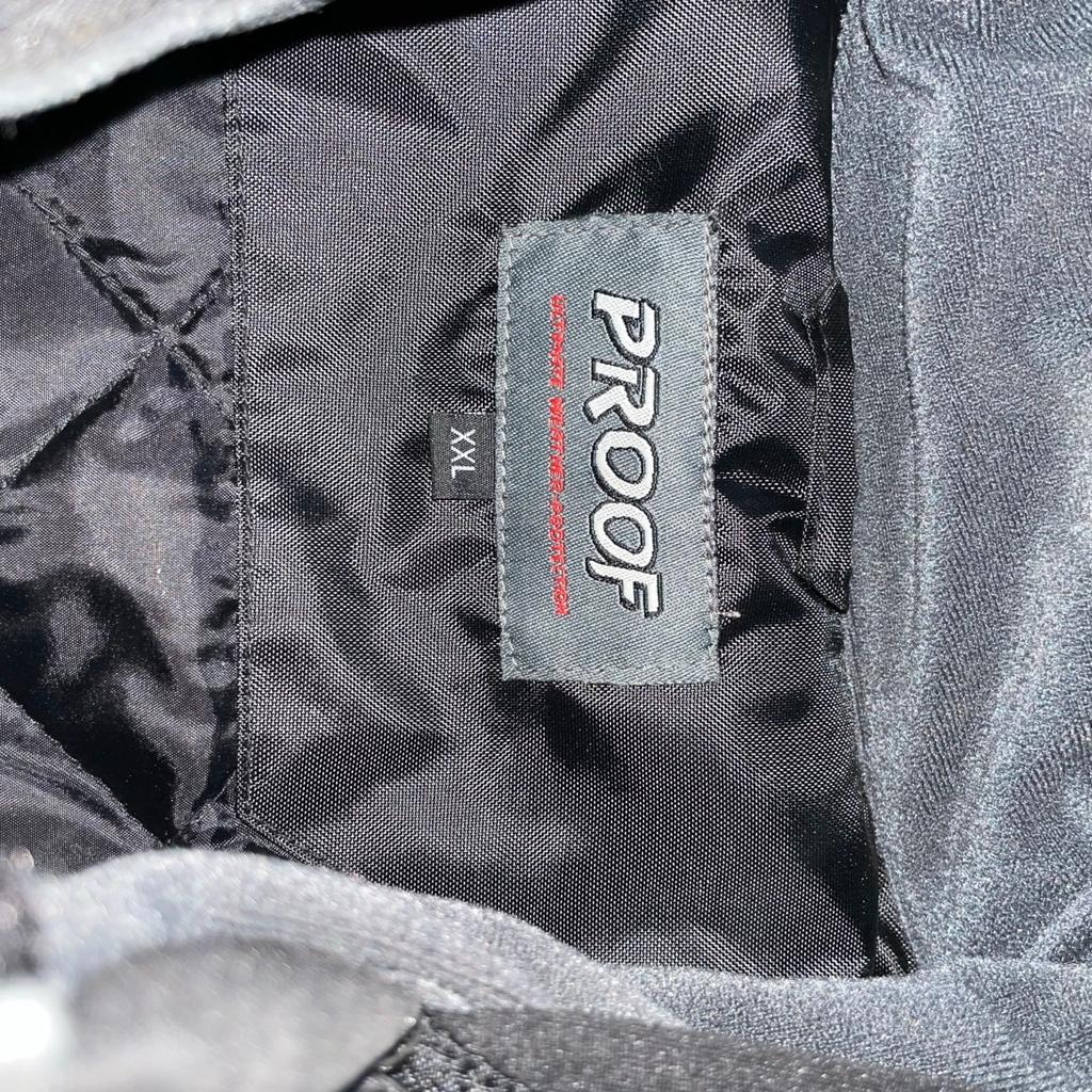 Regenanzug von Louis NEU - Nie getragen

Jacke XXL / Hose 4 XL

Preis VHB

Zahlung nur via Paypal