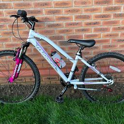 MuddyFox Trinity children’s bike. 
White & Pink
24” wheel
18 shimano Gears
Front fork suspension
Hardly been used, collection only
