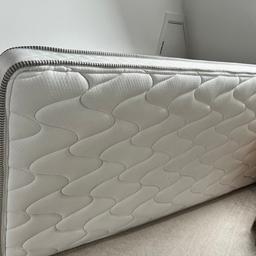 An excellent, clean single bed mattress from silent night. Always used with protector. Only about 3 years old