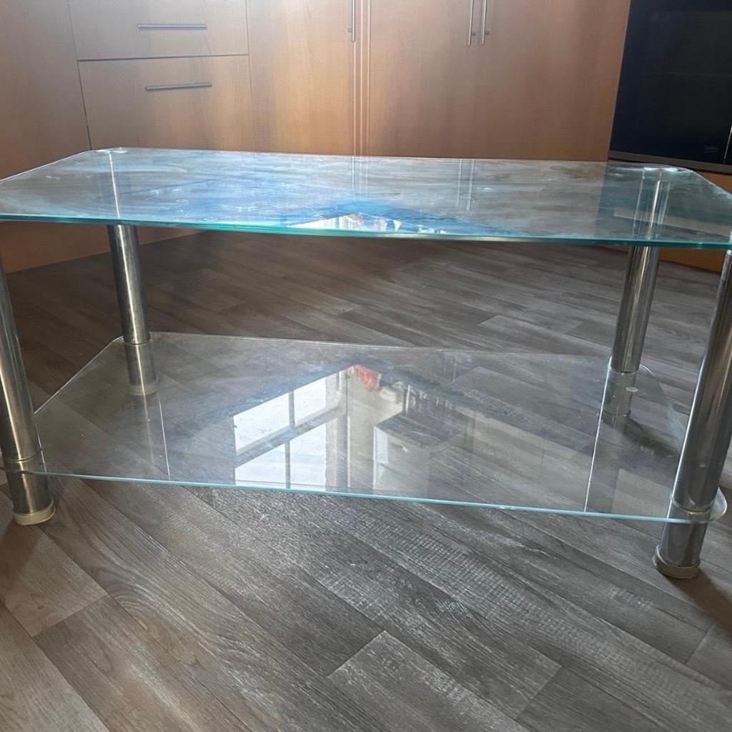 Lovely generously sized glass living room coffee table or TV. Stand clear glass with silver, chrome legs.
Very modern and stylish. Nothing wrong with it. Just needs a polish collection only from South Croydon
39x w
19.5 d
17.5 h
I have just reduced the price to free need it gone ASAP