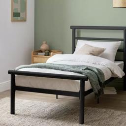 ▪️Avalon Single Metal Bed Frame-Black
▪️Ex display
▪️Size W103, L199.2, H104cm
▪️30cm clearance between floor and underside of bed.
▪️Total maximum user weight 110kg

✨Bed frame only, mattress not included