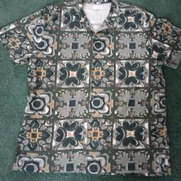 Mens Easy 3xl S/S casual pattern shirt....worn once