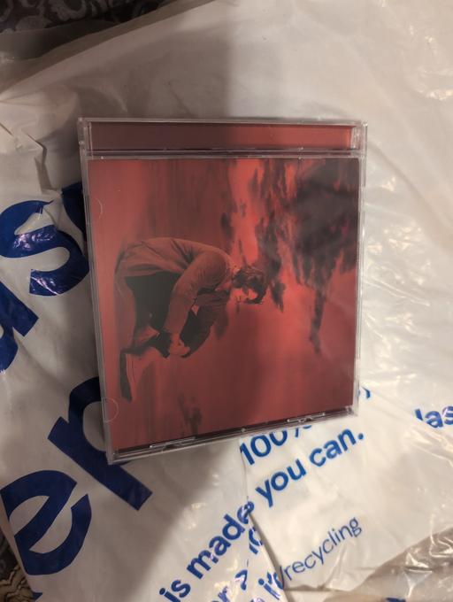 Buy & Sell Caerphilly - Wales Ochrwyth - Caerphilly - Photos for Lewis capaldi cd