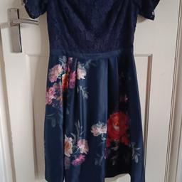 Oasis Dress. Size 10. Worn once. Clean home. No smoking. Excellent condition.

Collection ONLY. No messing about. Serious buyers only.