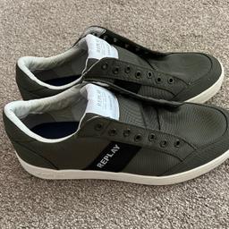 Hi welcome all to this great looking rare style Replay Canvas Trainers Size Uk 8 in mint condition worn few times washed it to sell lost laces some how cant find needs new laces easy to buy thanks
