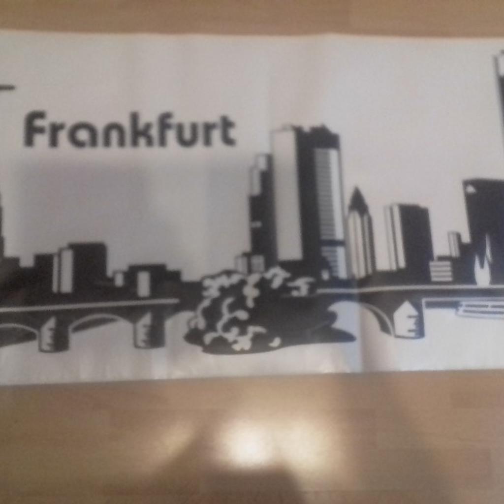Ich biete ein Wandtattoo von Frankfurt am Main an .
Die Maße ist ca. 2 m lang und ca.0,70 cm hoch.
Es war ein Fehlkauf da es doch etwas zu lang ist dadurch möchte ich einen anderen Menschen damit glücklich machen!
Es ist ein Privatverkauf!
Ich übernehme keine Haftung und keine Rücknahme
