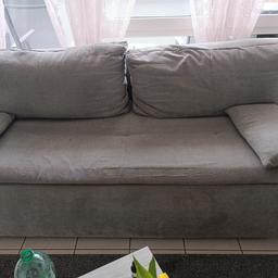 Sofa günstig zum abgeben, Schlaffunktion nie benutzt.
Maße: 200/90 Liegefläche 200/140cm 
Stoff - Microfaser