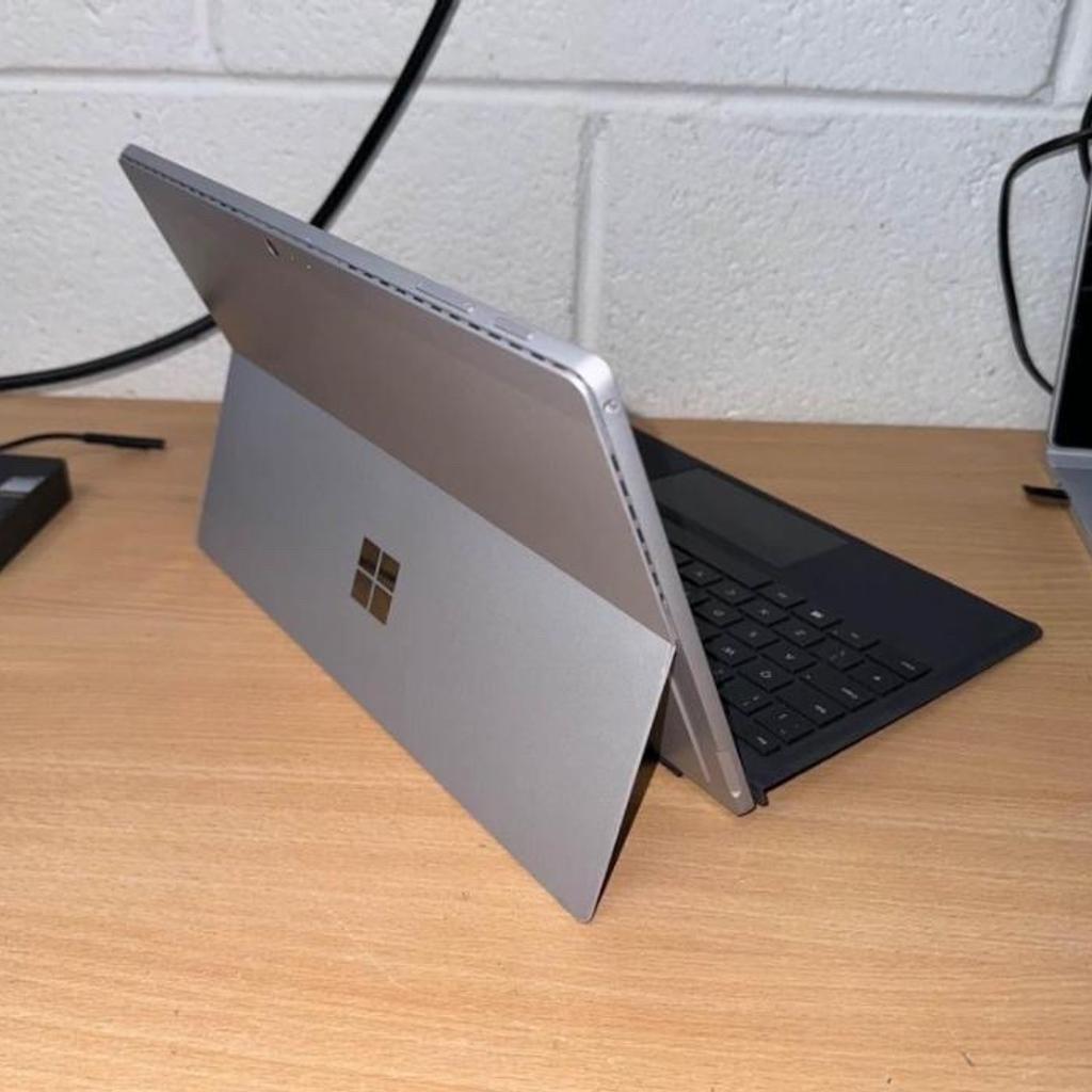Microsoft Surface Pro 5 like new 8GB 256GB

Spec:
i5-7300U 2.70 GHZ (4 CPUs)

8Gb Ram with 256Gb SSD

INTEL HD GRAPHICS 630

2736 x 1824 Resolution

Comes with Backlit Keyboard and Charger.