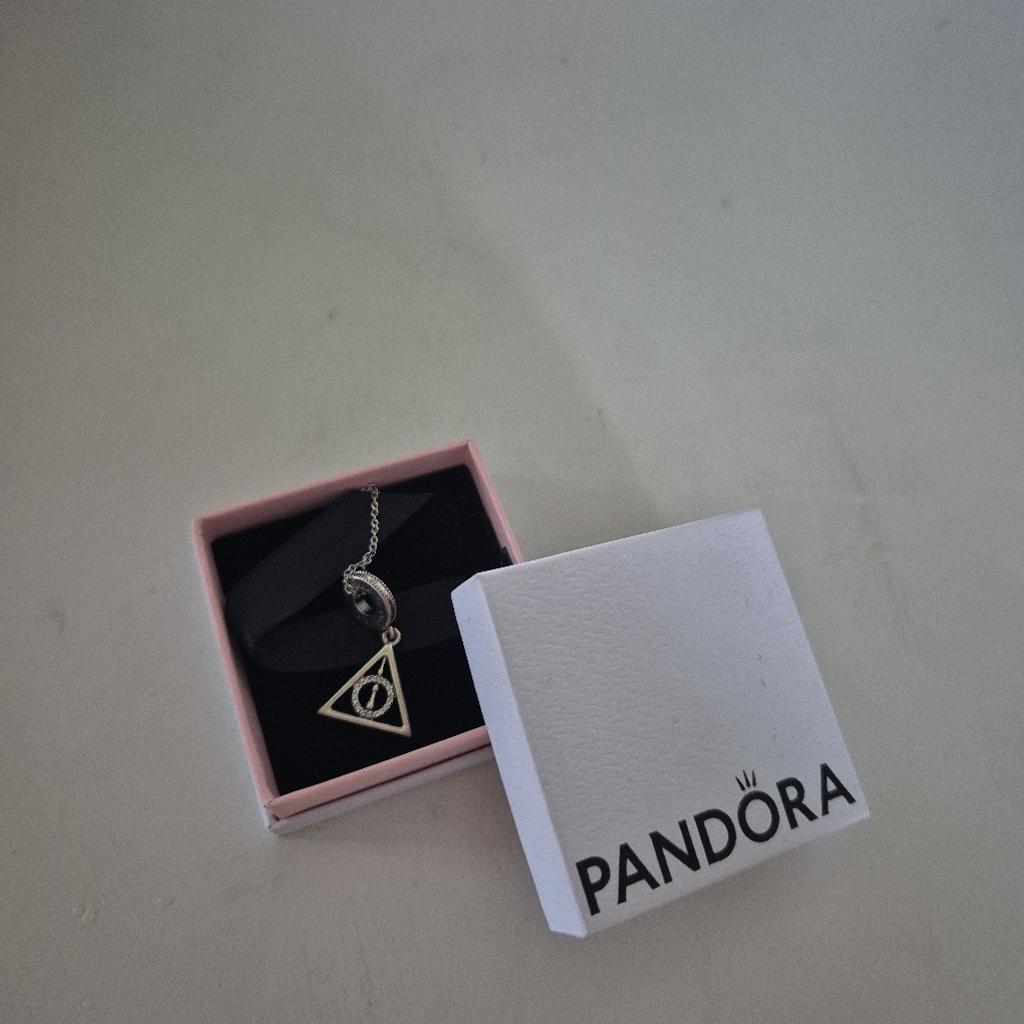 Pandora Charm and chain - offsale from Pandora, in original boxing, wore once, great condition.