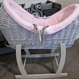 Pink and grey baby crib with mattress & stand, in good condition with just a few small scratches/marks at the bottom of the stand.

cash on pickup only.