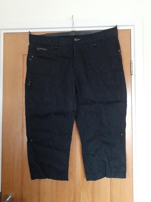 Buy & Sell West Midlands Dudley - Photos for Crop Trousers