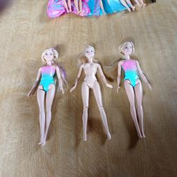 1 Barbie mit beweglichen Beinen
Einzeln 4€
Zusammen 10€