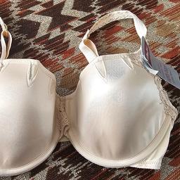 New tagged.very slightly flawered. note that these flaws are not big /only slight./so not really noticeable. I am just being honest, playtex bra .underwired. slightly padded .adjustable straps. bargain. no offers .pet n smoke-free home collection ip3 or posting at your cost