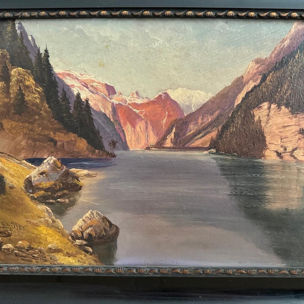 Ölgemälde See mit Berge von H. Schüler mit Rahmen.
Hans Schüler war Maler der ersten Hälfte des 19. Jahrhunderts.
Maße 34cm x 44cm, Rahmen 4cm