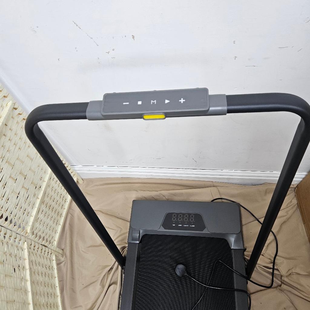 Treadmill Under Desk Treadmill Walking Running Machine for Home Use, Foldable Treadmill with LED Monitor and Remote Control, 220 Weight Capacity

It's Amazon's first class returns stock Not used. It's like new.

Please see pictures for more details

Local Delivery available for extra cost depending on your post code