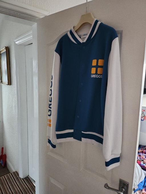 Buy & Sell West Midlands Dudley - Photos for greggs varsity jacket