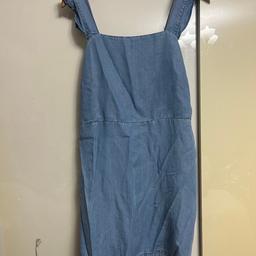Zara denim dress large 
Brand new with tags
Great dress
Any questions feel free to ask 
Please see other items