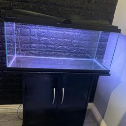 2.5 ft aquarium for sale 
Great condition 
All clean and washed out ready to go 
Comes with heater filter tank stand light 

£100