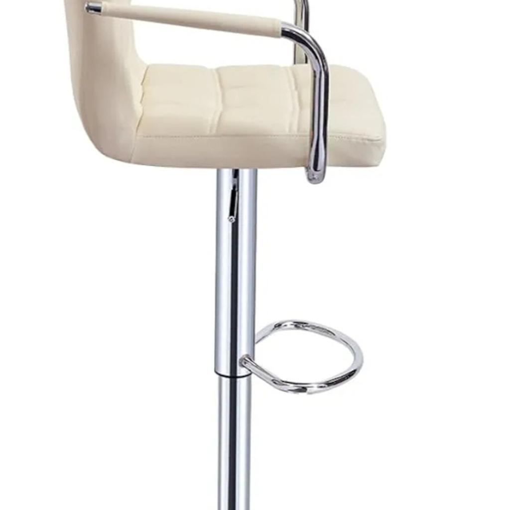Set of 2 Stools with Armrest Swivel Chair Metal Chrome Leg Home Breakfast Stool
Cream/White

Also available in white/ Grey

Flat pack Assembly required
Can be assembled on request for free.

See pictures for more details

Local Delivery available for extra cost depending on your post code