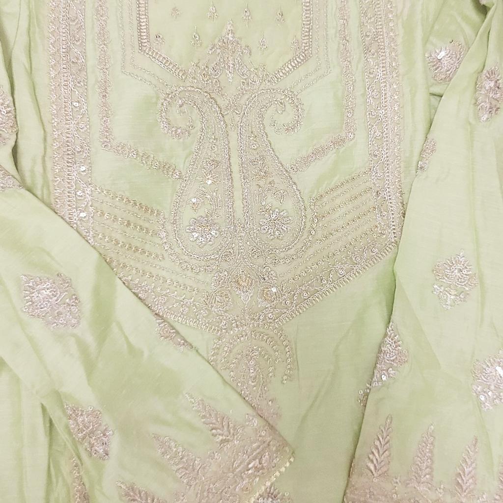 J. luxury embroidered suit with fully lining Medium in size
sensible offer will be accepted