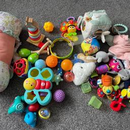 Bundle of baby toys. All used but in very good  like new condition. 

Smoke free home
£15