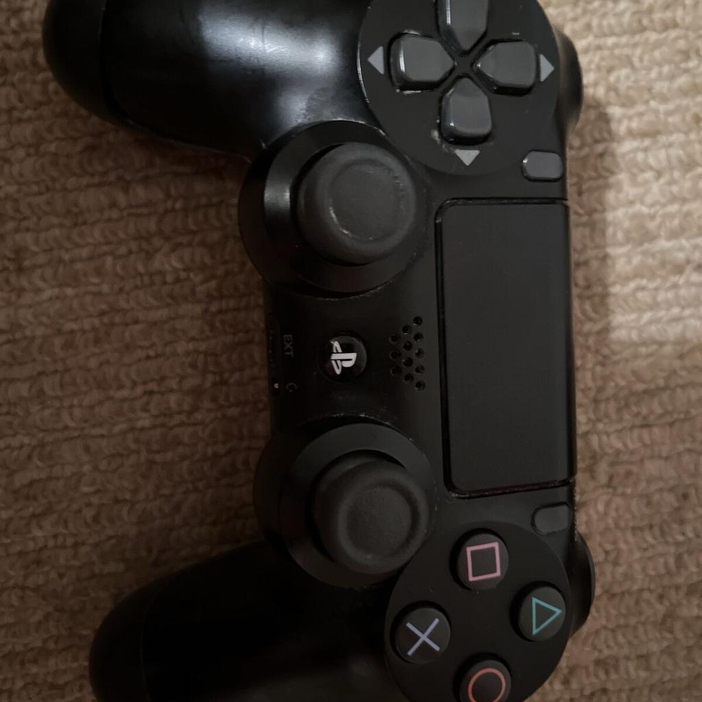 Ps4 pro 1Tb in good condition had it for about 1 year now looking to sell to Upgrade and put money towards a ps5 But willing to swap for a Decent Laptop with a good specs

-Won’t post so don’t ask
-Pick up only
-£120 No lower

-will swap for a Ps5 or a laptop
