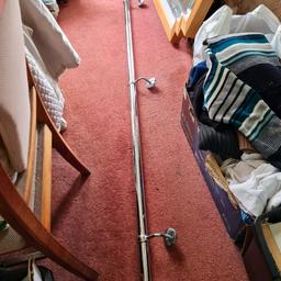 STAINLESS STEEL HAND RAIL 244MM OR 8FT GOOD CONDITION NO SCRATCHES CAN DELIVER IF ST HELENS [NO SCREWS]