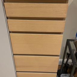 Chest of 6 drawers, white stained oak veneer/mirror glass.
Very good condition.
Measurements pictured.
Check my other listings.
Collection from ST6.