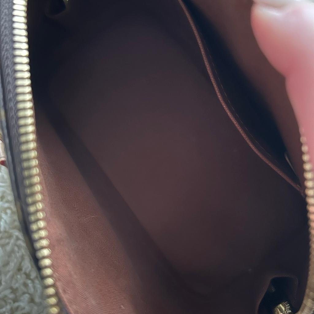 I have hardly used this bag as I don’t feel it sits right on me when I wear cross body. It’s like new apart from a couple of surface scratches where I fell over and landed on it 😩 this leather needs to be protected and will need feeding with leather conditioner. Comes with dustbag, padlock and keys, long strap and key cloche. Also selling matching key pouch