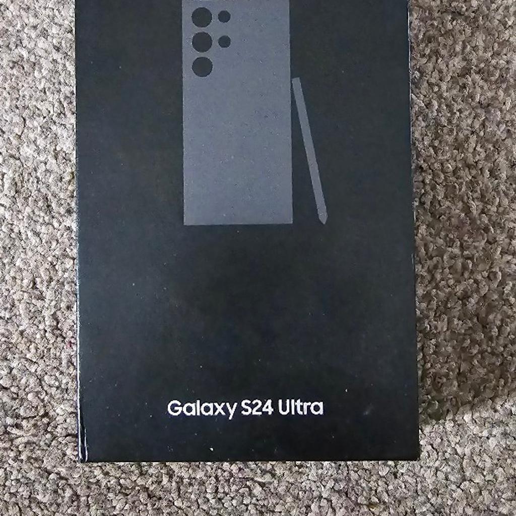 in mint condition box everything swop for a Samsung galaxy fold 5 plus cash my way