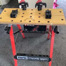 Clarke folding work bench with Clark 2 piece clamp set and 3 x Clarke spreader clamps,2at 345mm & 1 at 500mm .pick up only.any questions please feel free to ask,call or text dave on 07979297250