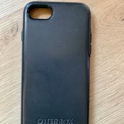 - Hardcase Hülle von Otterbox für iPhone 6 / 6S, 7, 8 & SE (2020)
- schwarz
- leichte Gebrauchsspuren